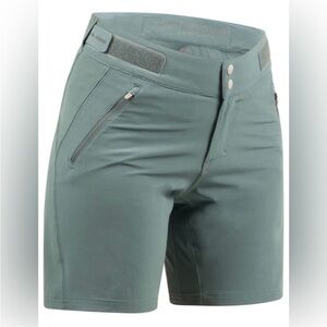 NWOT Zoic Navaeh 7” Shorts in Sage